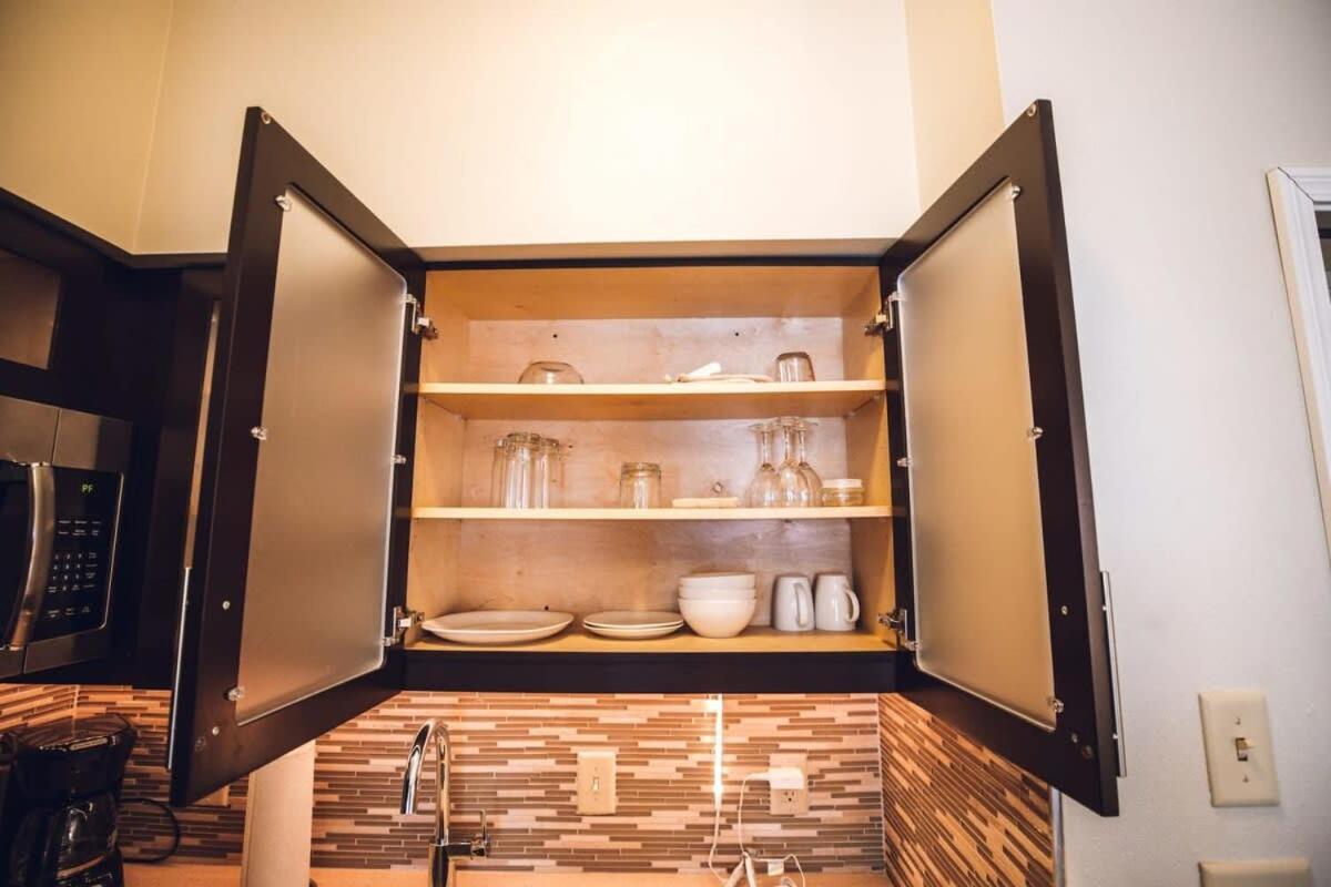 Апартаменты Free Parking Free Wifi With Kitchen Washer Dryer Relux Studio Group 2 Хьюстон Экстерьер фото